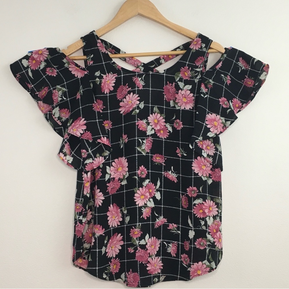 BCX | Floral Black & Pink blouse